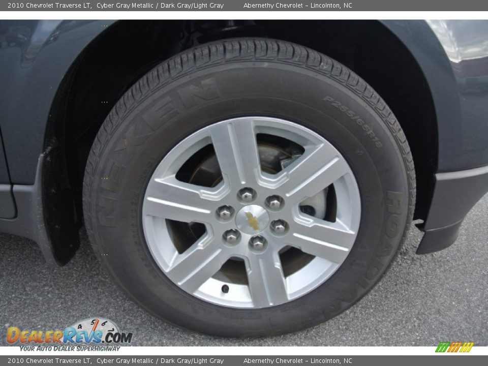 2010 Chevrolet Traverse LT Cyber Gray Metallic / Dark Gray/Light Gray Photo #19