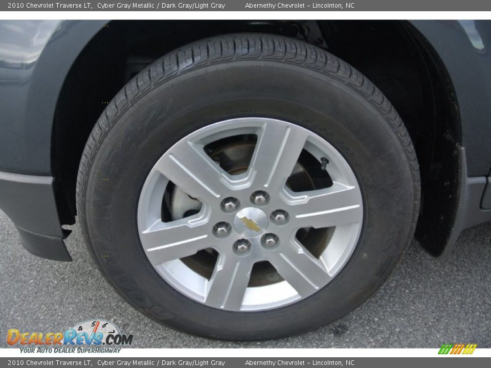 2010 Chevrolet Traverse LT Cyber Gray Metallic / Dark Gray/Light Gray Photo #20