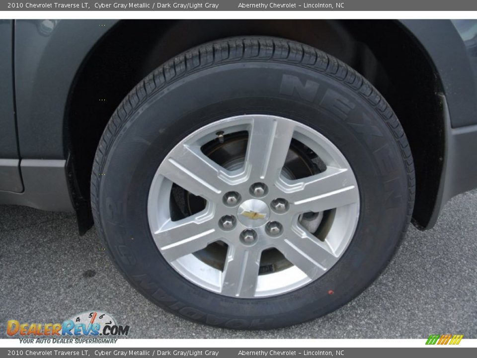 2010 Chevrolet Traverse LT Cyber Gray Metallic / Dark Gray/Light Gray Photo #21