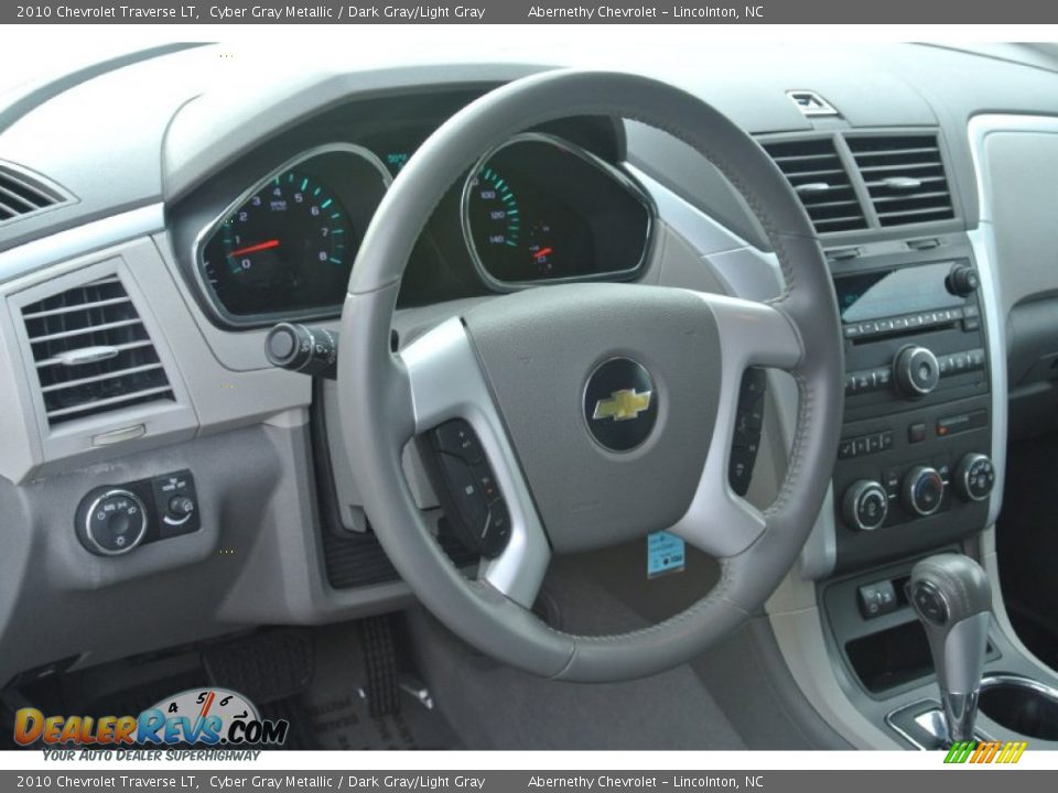 2010 Chevrolet Traverse LT Cyber Gray Metallic / Dark Gray/Light Gray Photo #24
