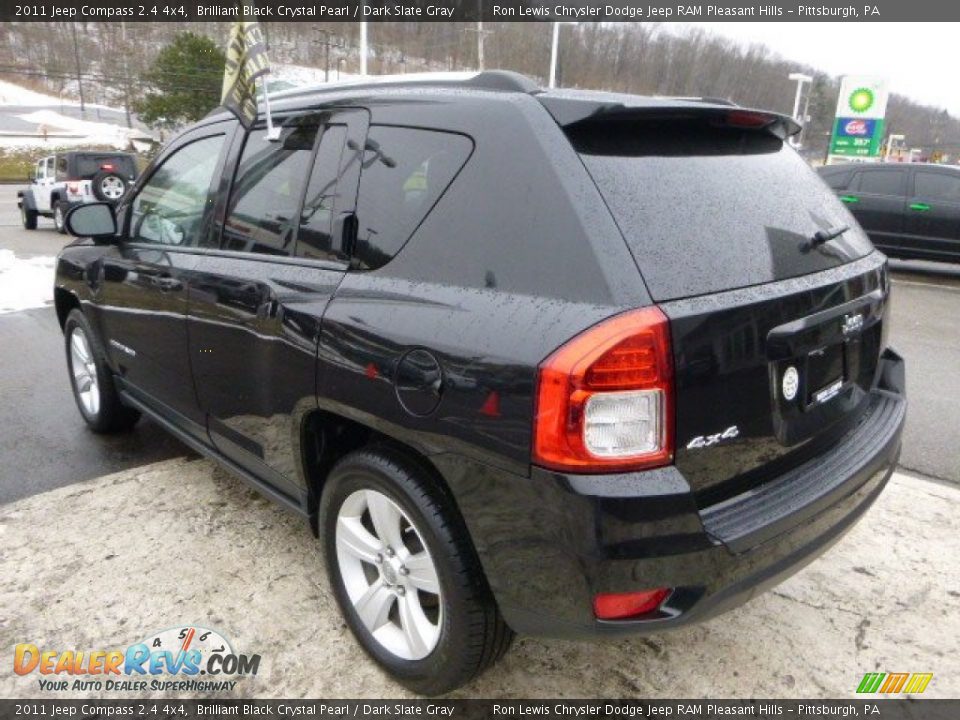 2011 Jeep Compass 2.4 4x4 Brilliant Black Crystal Pearl / Dark Slate Gray Photo #3