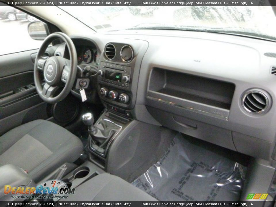 2011 Jeep Compass 2.4 4x4 Brilliant Black Crystal Pearl / Dark Slate Gray Photo #11