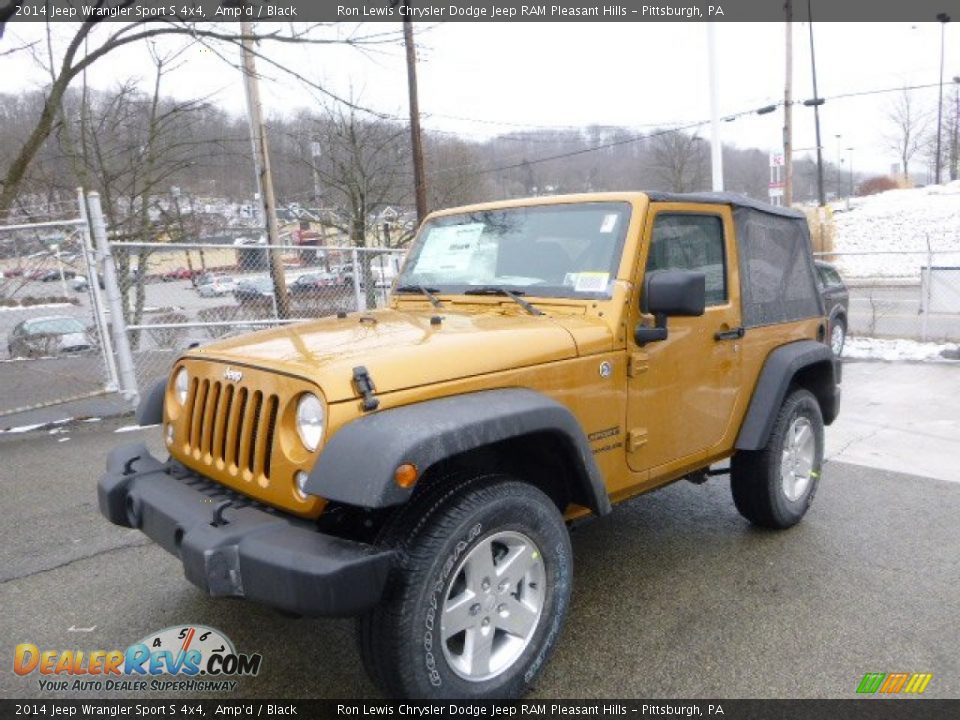 Front 3/4 View of 2014 Jeep Wrangler Sport S 4x4 Photo #1