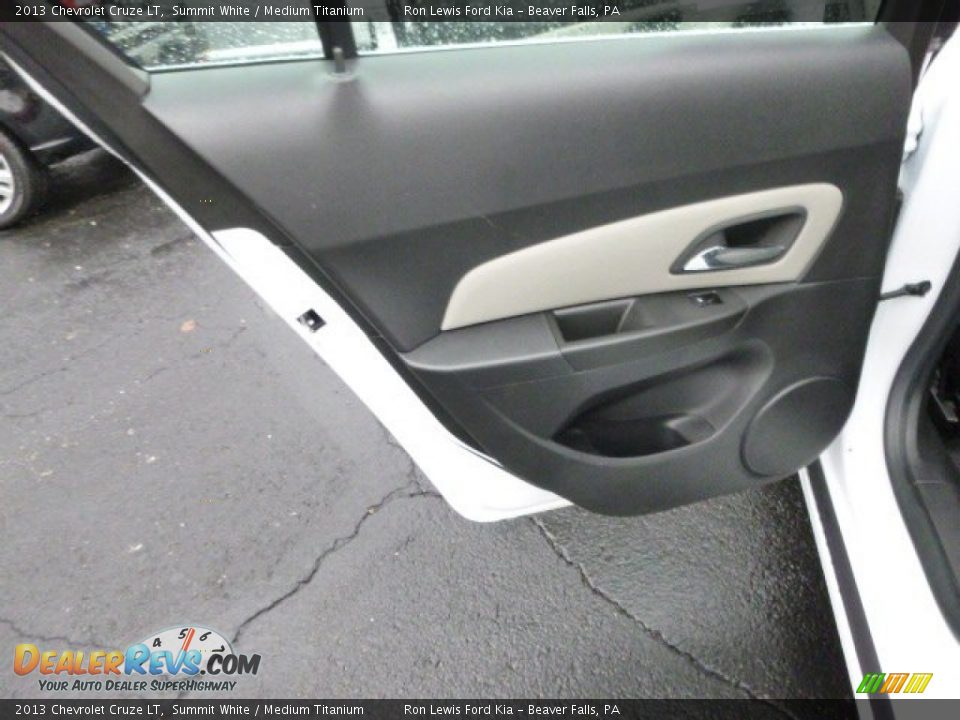 2013 Chevrolet Cruze LT Summit White / Medium Titanium Photo #13