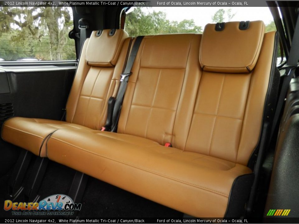 Rear Seat of 2012 Lincoln Navigator 4x2 Photo #17