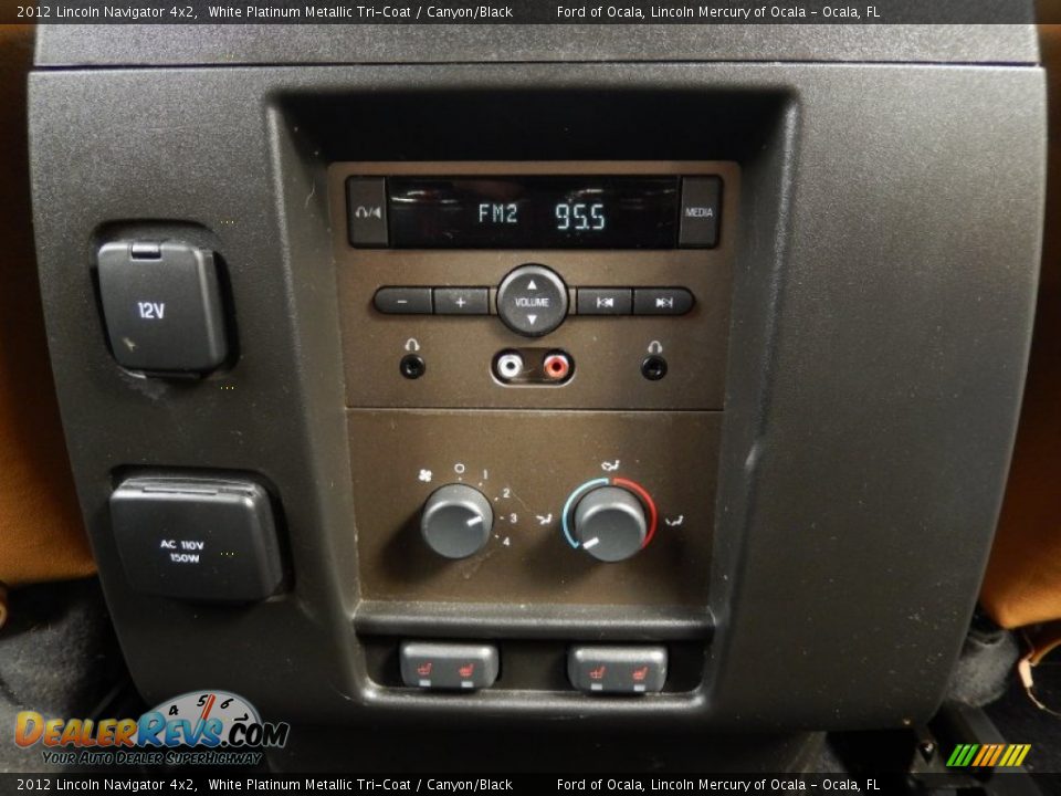 Controls of 2012 Lincoln Navigator 4x2 Photo #20