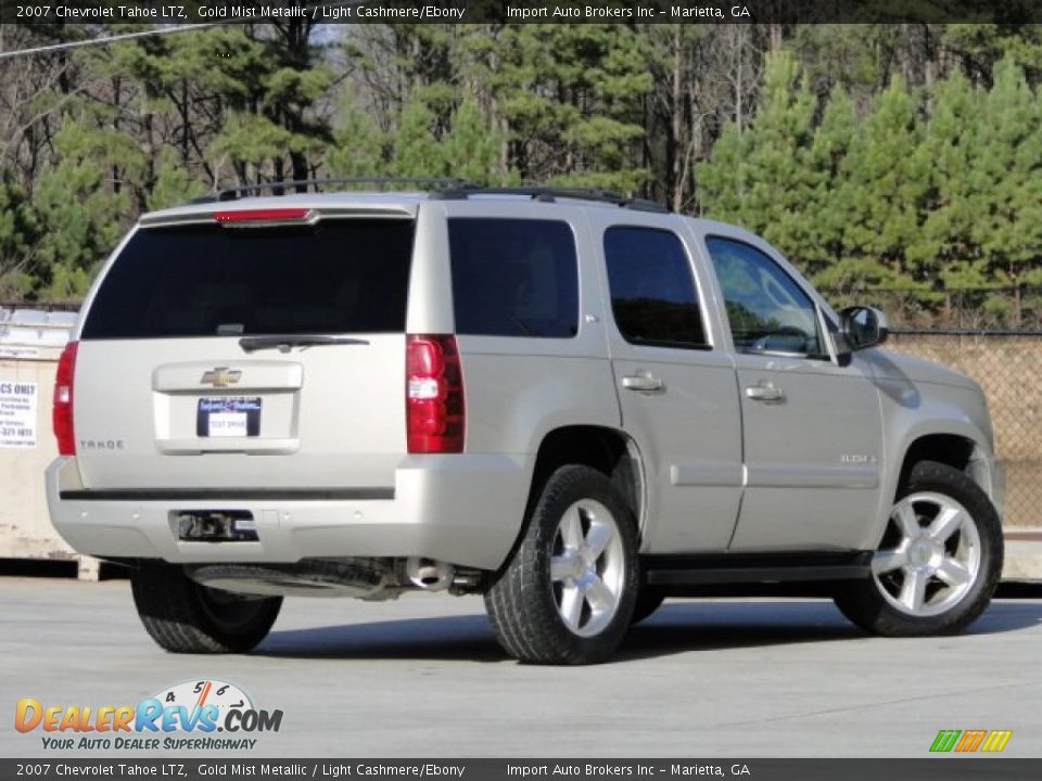 2007 Chevrolet Tahoe LTZ Gold Mist Metallic / Light Cashmere/Ebony Photo #3