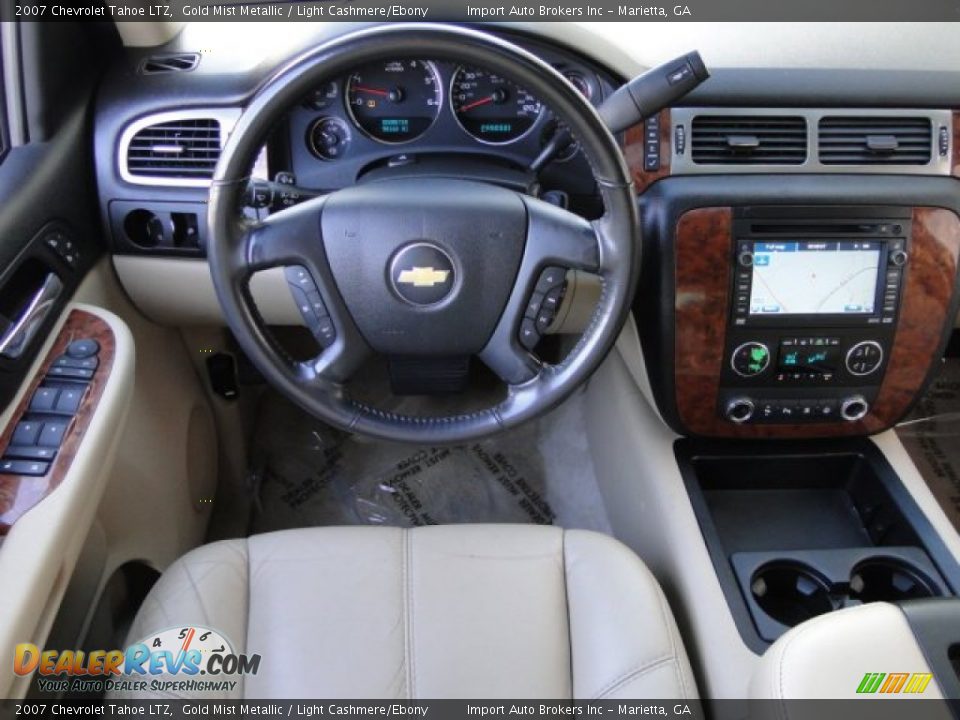 2007 Chevrolet Tahoe LTZ Gold Mist Metallic / Light Cashmere/Ebony Photo #12