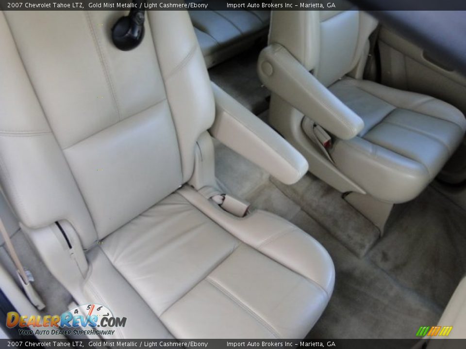 2007 Chevrolet Tahoe LTZ Gold Mist Metallic / Light Cashmere/Ebony Photo #18
