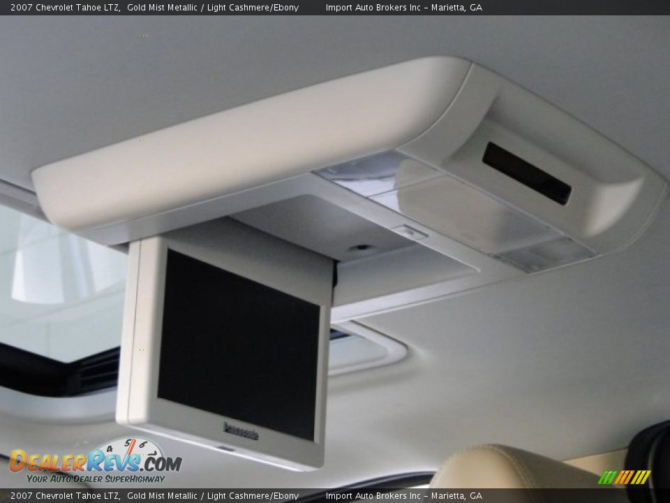 2007 Chevrolet Tahoe LTZ Gold Mist Metallic / Light Cashmere/Ebony Photo #22