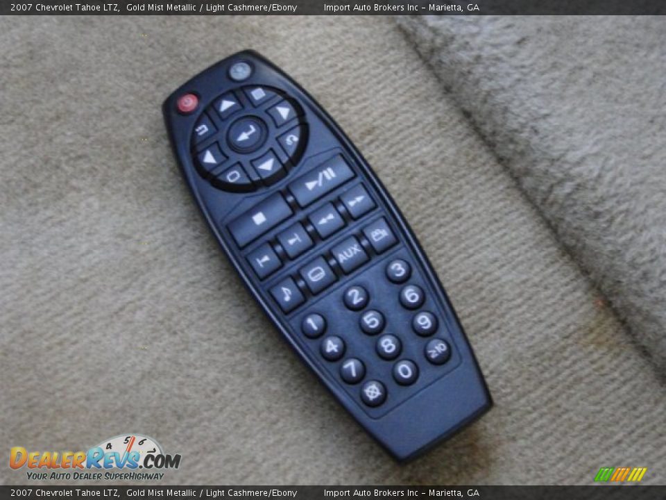 2007 Chevrolet Tahoe LTZ Gold Mist Metallic / Light Cashmere/Ebony Photo #24