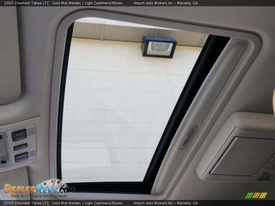 2007 Chevrolet Tahoe LTZ Gold Mist Metallic / Light Cashmere/Ebony Photo #27