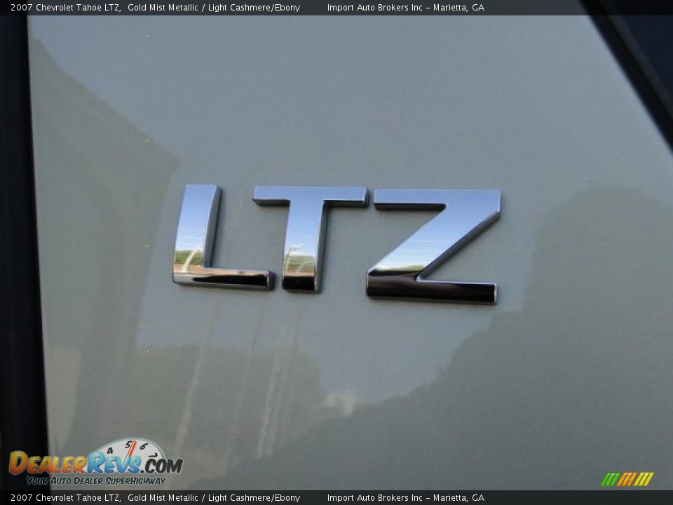 2007 Chevrolet Tahoe LTZ Gold Mist Metallic / Light Cashmere/Ebony Photo #31