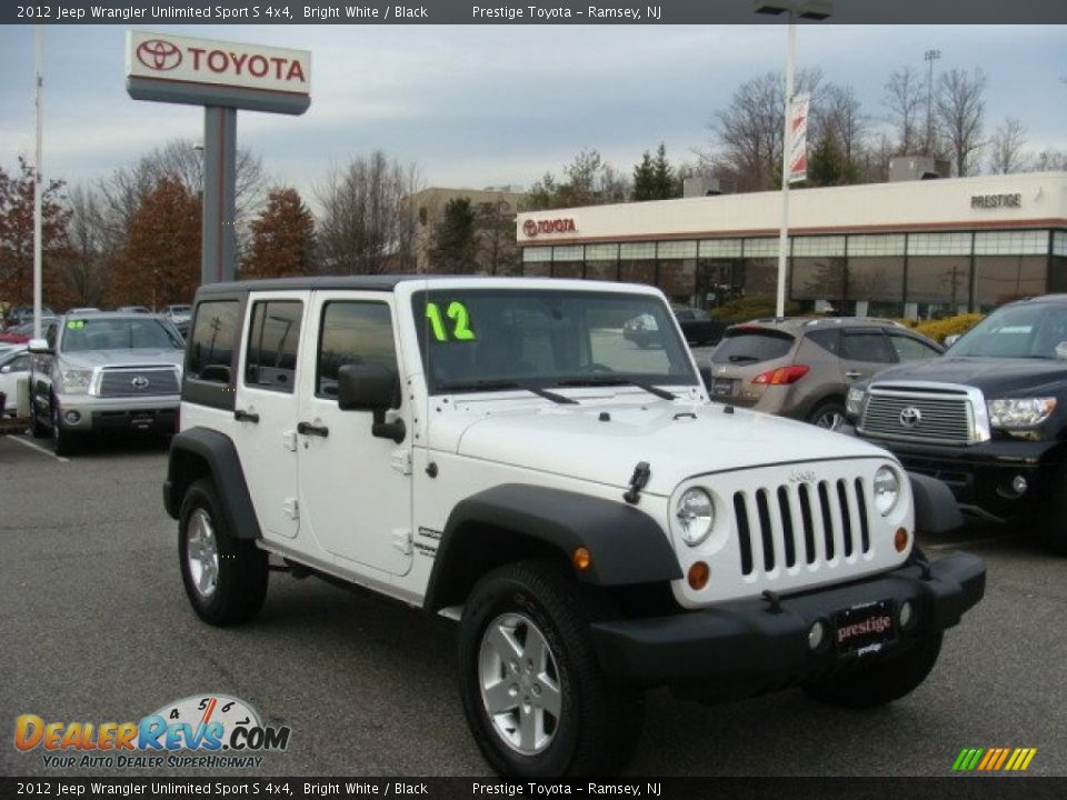 2012 Jeep Wrangler Unlimited Sport S 4x4 Bright White / Black Photo #1
