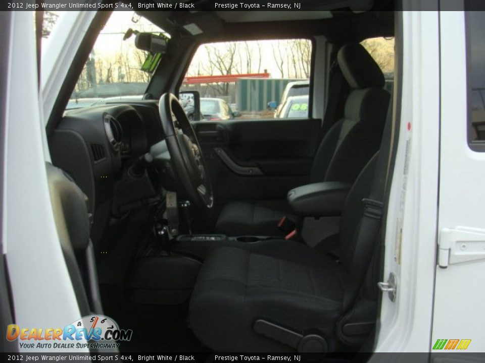 2012 Jeep Wrangler Unlimited Sport S 4x4 Bright White / Black Photo #7