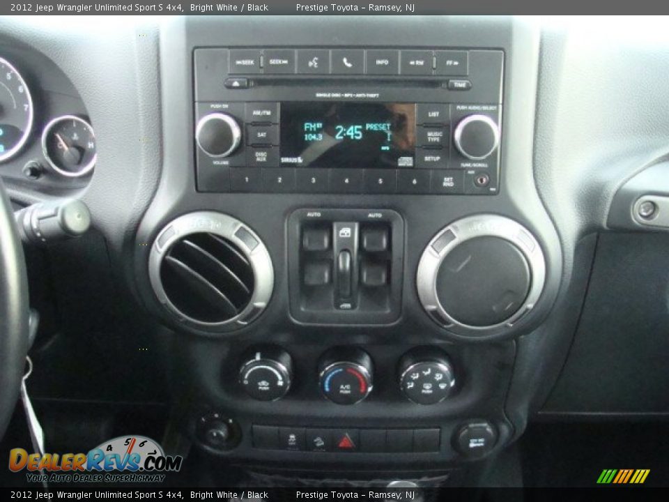 2012 Jeep Wrangler Unlimited Sport S 4x4 Bright White / Black Photo #11
