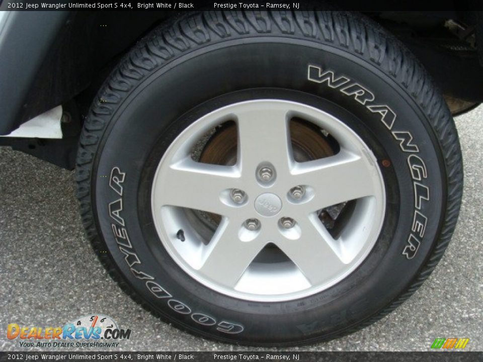 2012 Jeep Wrangler Unlimited Sport S 4x4 Bright White / Black Photo #14