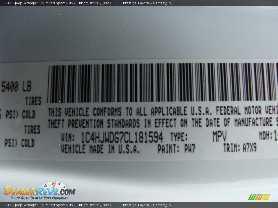 2012 Jeep Wrangler Unlimited Sport S 4x4 Bright White / Black Photo #15