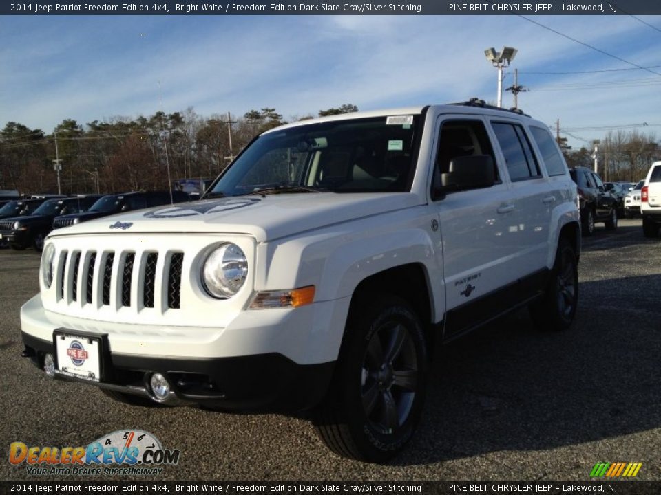 2014 Jeep Patriot Freedom Edition 4x4 Bright White / Freedom Edition Dark Slate Gray/Silver Stitching Photo #1