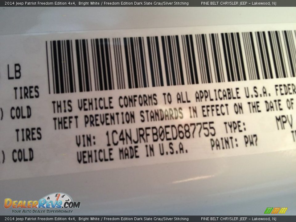 2014 Jeep Patriot Freedom Edition 4x4 Bright White / Freedom Edition Dark Slate Gray/Silver Stitching Photo #7