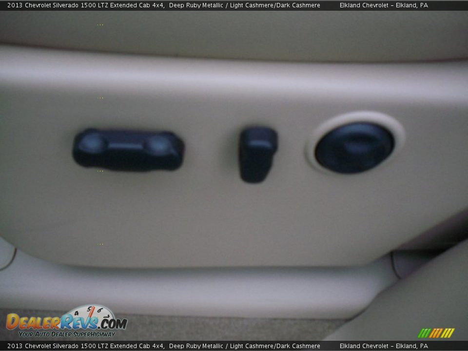 2013 Chevrolet Silverado 1500 LTZ Extended Cab 4x4 Deep Ruby Metallic / Light Cashmere/Dark Cashmere Photo #32