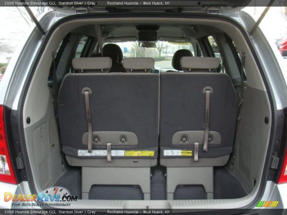 2008 Hyundai Entourage GLS Stardust Silver / Gray Photo #20