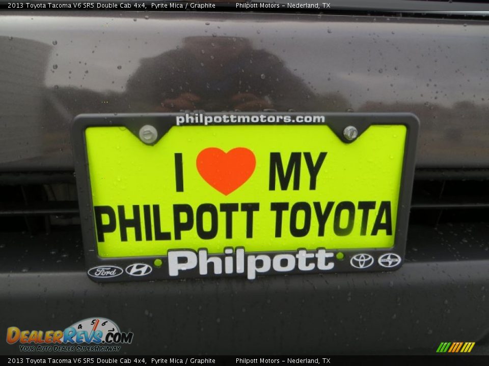 2013 Toyota Tacoma V6 SR5 Double Cab 4x4 Pyrite Mica / Graphite Photo #11