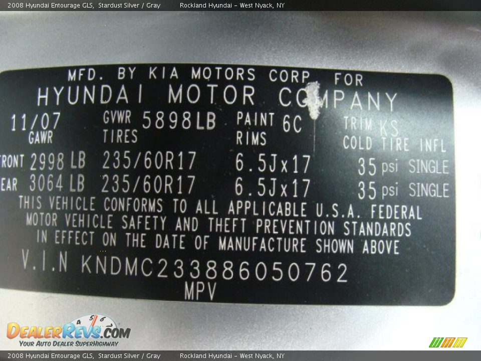 2008 Hyundai Entourage GLS Stardust Silver / Gray Photo #31