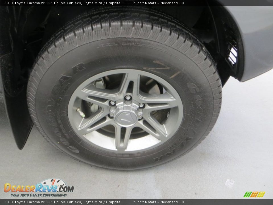 2013 Toyota Tacoma V6 SR5 Double Cab 4x4 Pyrite Mica / Graphite Photo #16