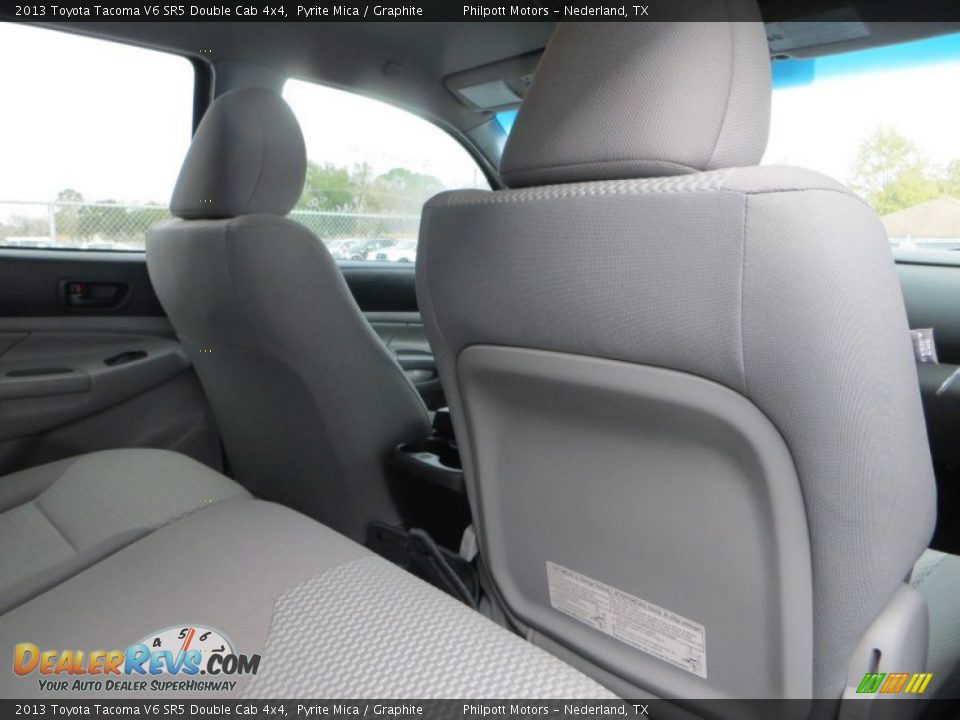 2013 Toyota Tacoma V6 SR5 Double Cab 4x4 Pyrite Mica / Graphite Photo #30