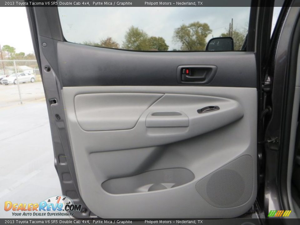 2013 Toyota Tacoma V6 SR5 Double Cab 4x4 Pyrite Mica / Graphite Photo #32