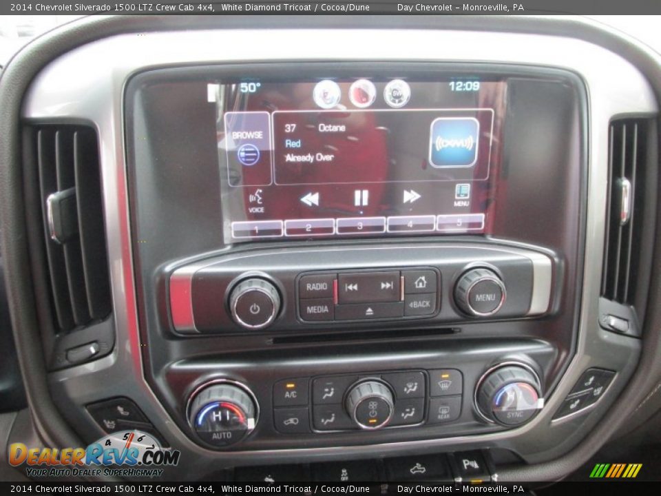 2014 Chevrolet Silverado 1500 LTZ Crew Cab 4x4 White Diamond Tricoat / Cocoa/Dune Photo #16