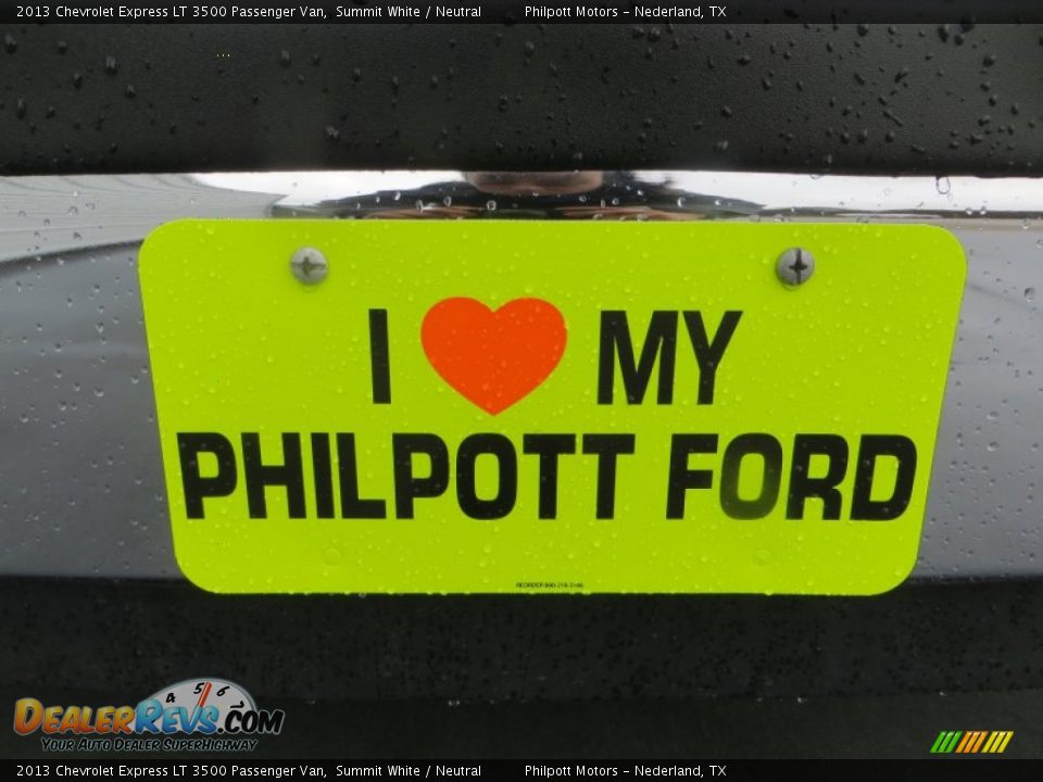 2013 Chevrolet Express LT 3500 Passenger Van Summit White / Neutral Photo #10