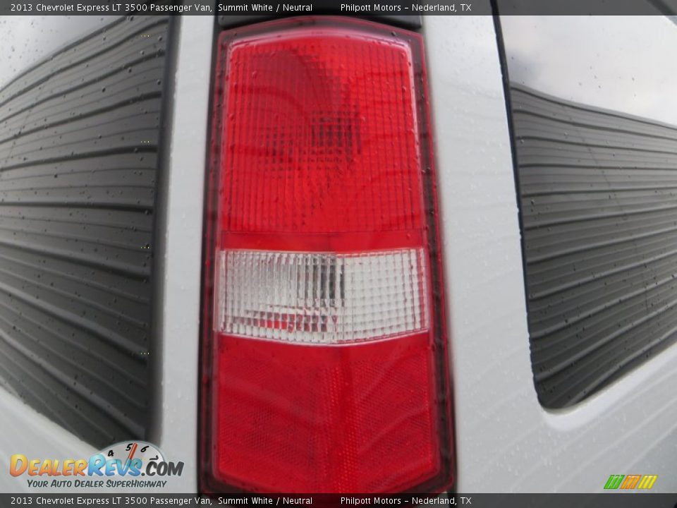 2013 Chevrolet Express LT 3500 Passenger Van Summit White / Neutral Photo #17