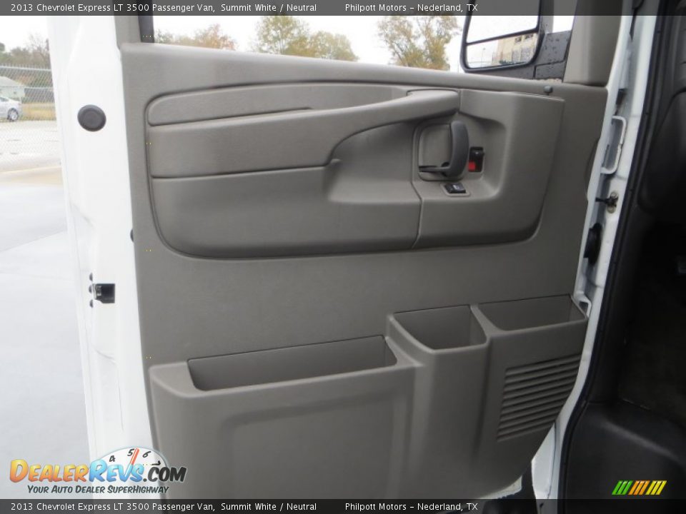 2013 Chevrolet Express LT 3500 Passenger Van Summit White / Neutral Photo #31