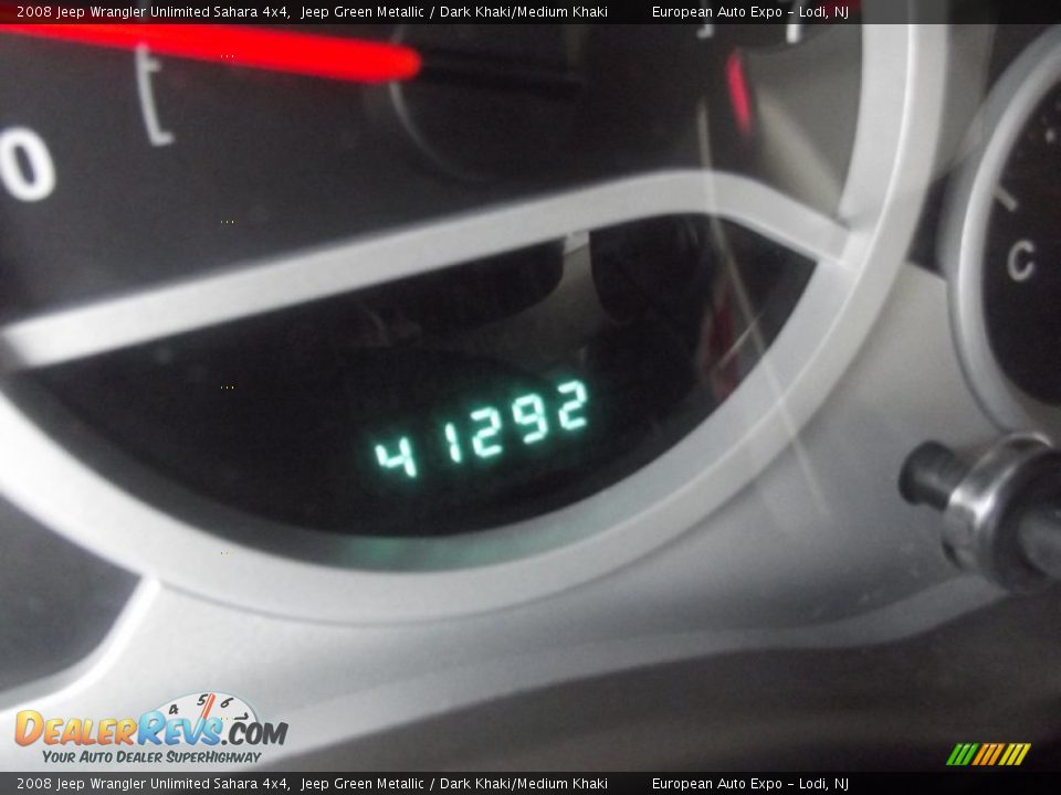 2008 Jeep Wrangler Unlimited Sahara 4x4 Jeep Green Metallic / Dark Khaki/Medium Khaki Photo #28
