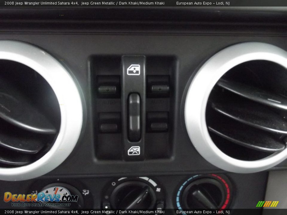 2008 Jeep Wrangler Unlimited Sahara 4x4 Jeep Green Metallic / Dark Khaki/Medium Khaki Photo #32