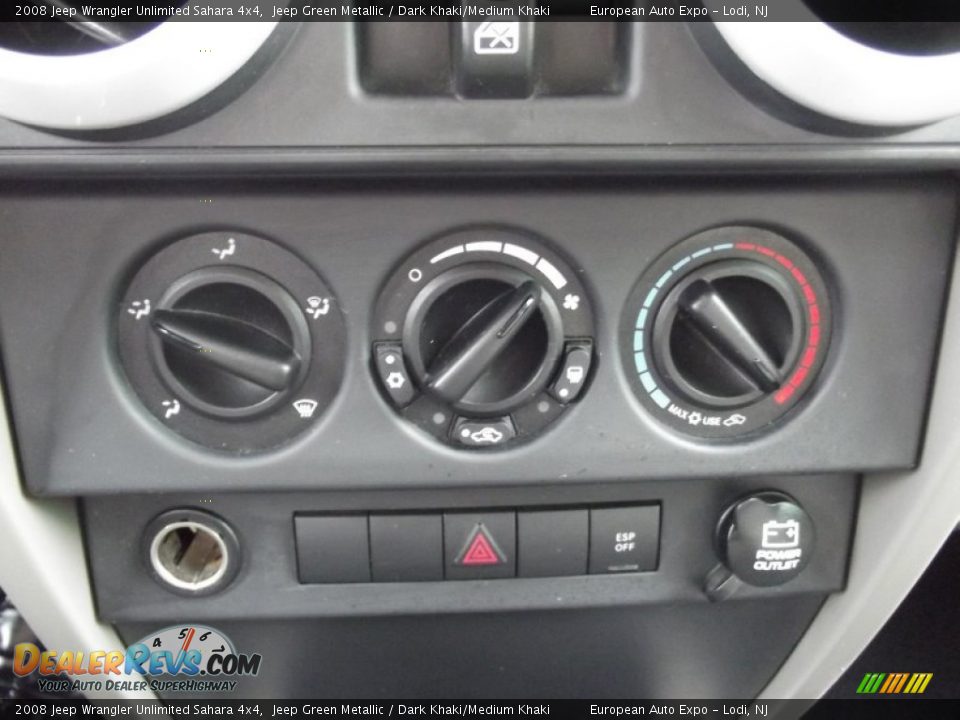2008 Jeep Wrangler Unlimited Sahara 4x4 Jeep Green Metallic / Dark Khaki/Medium Khaki Photo #33