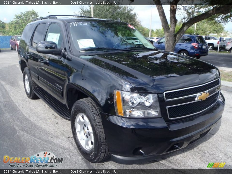 Front 3/4 View of 2014 Chevrolet Tahoe LS Photo #1