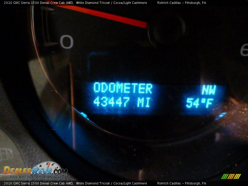 2010 GMC Sierra 1500 Denali Crew Cab AWD White Diamond Tricoat / Cocoa/Light Cashmere Photo #9