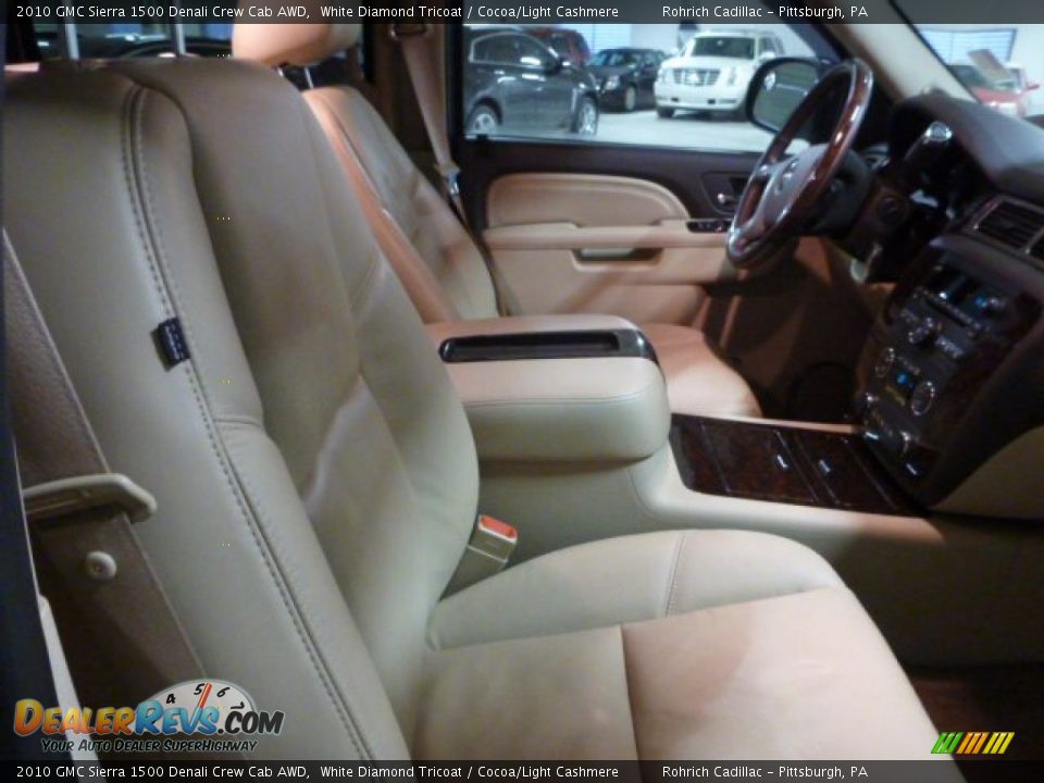 2010 GMC Sierra 1500 Denali Crew Cab AWD White Diamond Tricoat / Cocoa/Light Cashmere Photo #17