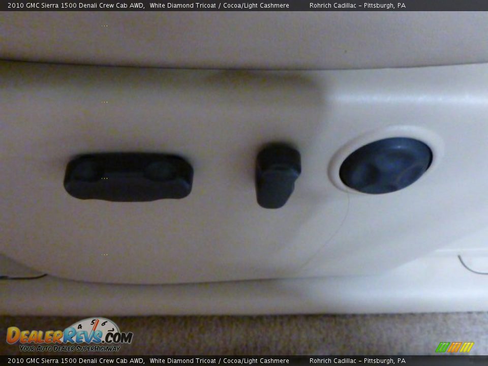 2010 GMC Sierra 1500 Denali Crew Cab AWD White Diamond Tricoat / Cocoa/Light Cashmere Photo #20