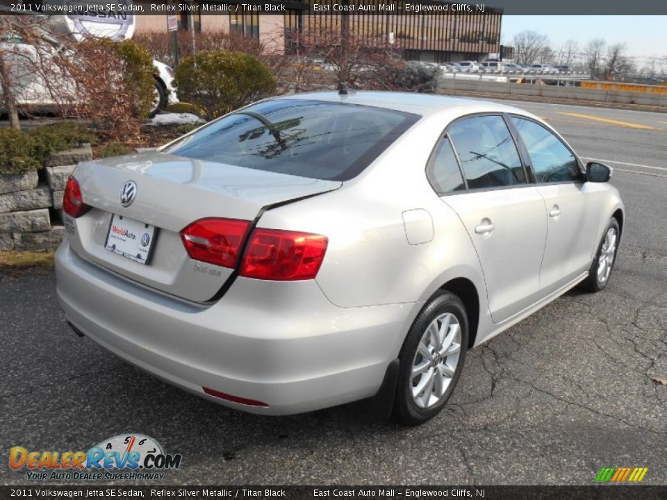 2011 Volkswagen Jetta SE Sedan Reflex Silver Metallic / Titan Black Photo #4