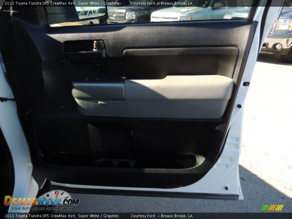 2013 Toyota Tundra SR5 CrewMax 4x4 Super White / Graphite Photo #7