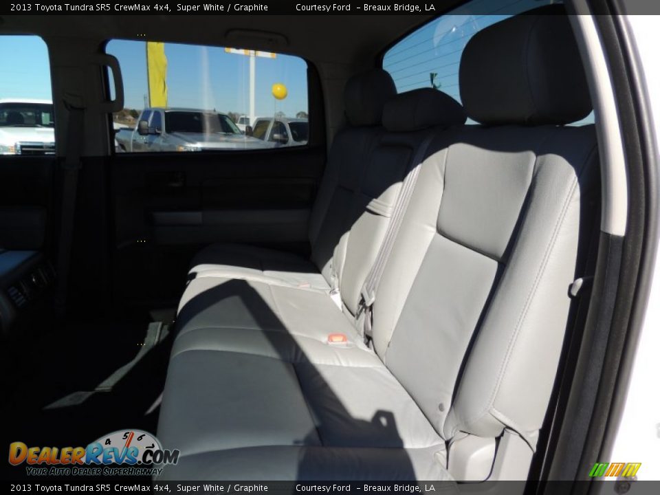 2013 Toyota Tundra SR5 CrewMax 4x4 Super White / Graphite Photo #10