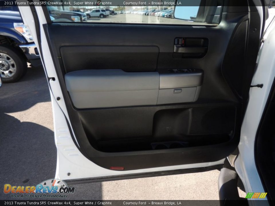 2013 Toyota Tundra SR5 CrewMax 4x4 Super White / Graphite Photo #13