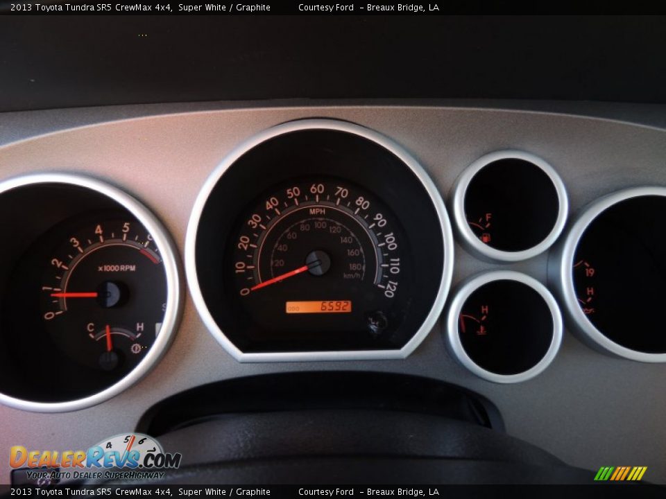 2013 Toyota Tundra SR5 CrewMax 4x4 Super White / Graphite Photo #15
