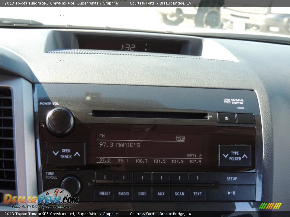 2013 Toyota Tundra SR5 CrewMax 4x4 Super White / Graphite Photo #17
