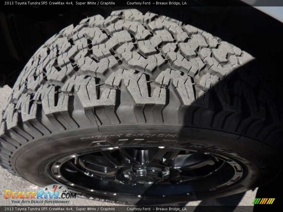 2013 Toyota Tundra SR5 CrewMax 4x4 Super White / Graphite Photo #24