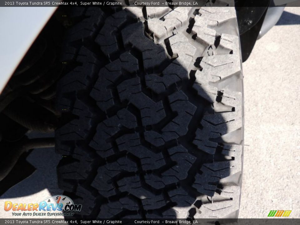2013 Toyota Tundra SR5 CrewMax 4x4 Super White / Graphite Photo #25